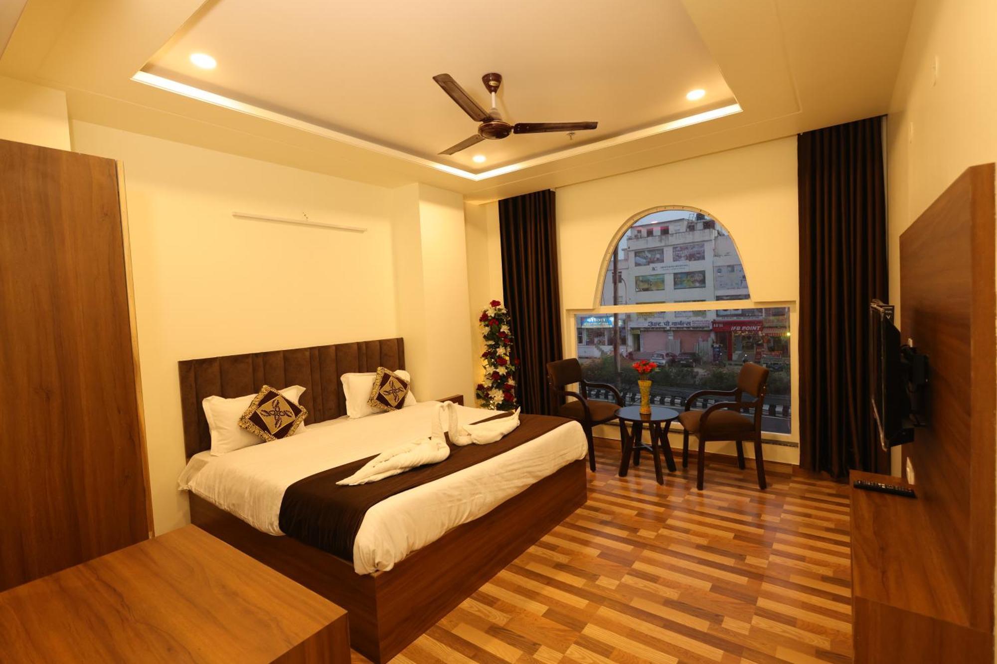 Hotel Lalita Palace Jaipur Ngoại thất bức ảnh